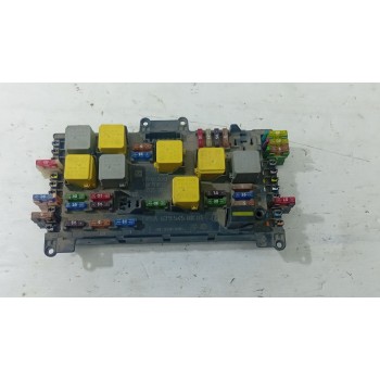 CAJA RELES / FUSIBLES A6395450801 