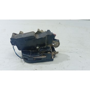 CERRADURA PUERTA DELANTERA IZQUIERDA A6397200300 