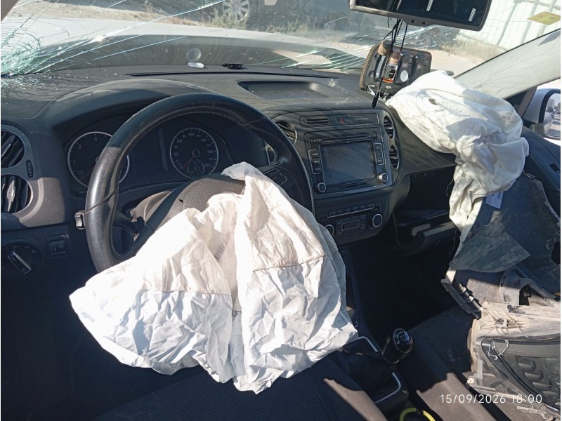VOLKSWAGEN TIGUAN (5N_) - imagen 5