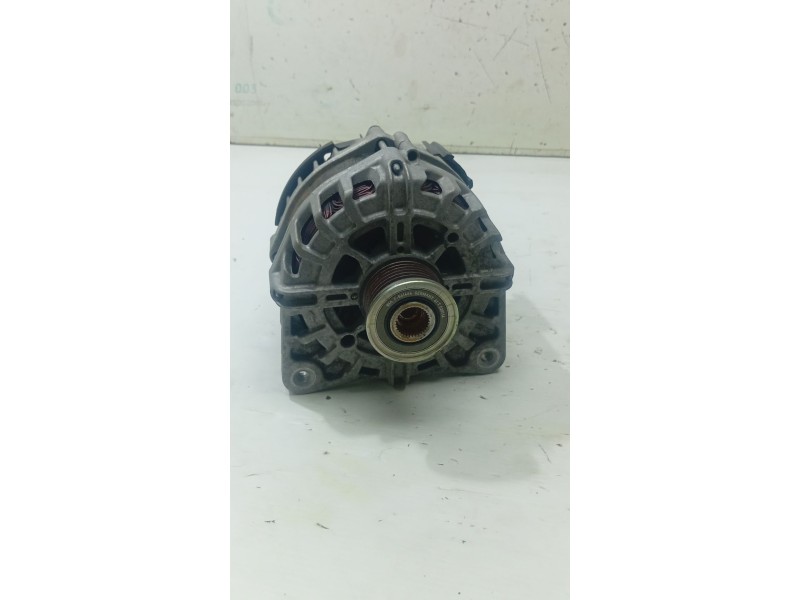 ALTERNADOR 231004742R  - imagen 1