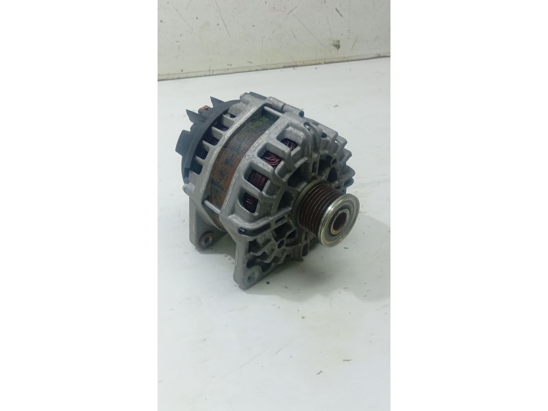 ALTERNADOR 231004742R  - imagen 2
