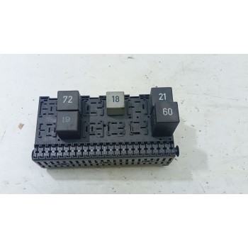 CAJA RELES / FUSIBLES 357937039  - miniatura 1