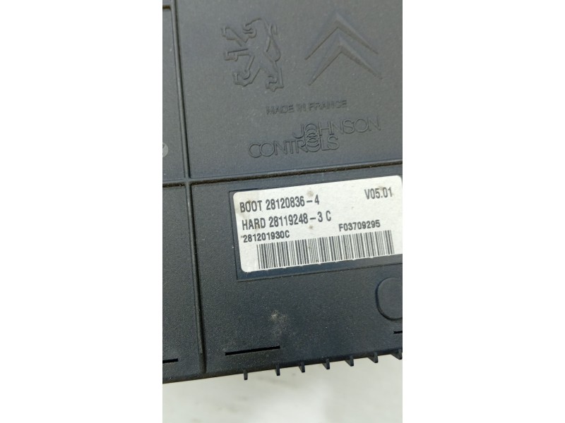 CAJA RELES / FUSIBLES 966405908001  - imagen 3