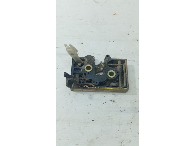 CERRADURA PUERTA DELANTERA DERECHA 191837016C  - imagen 1