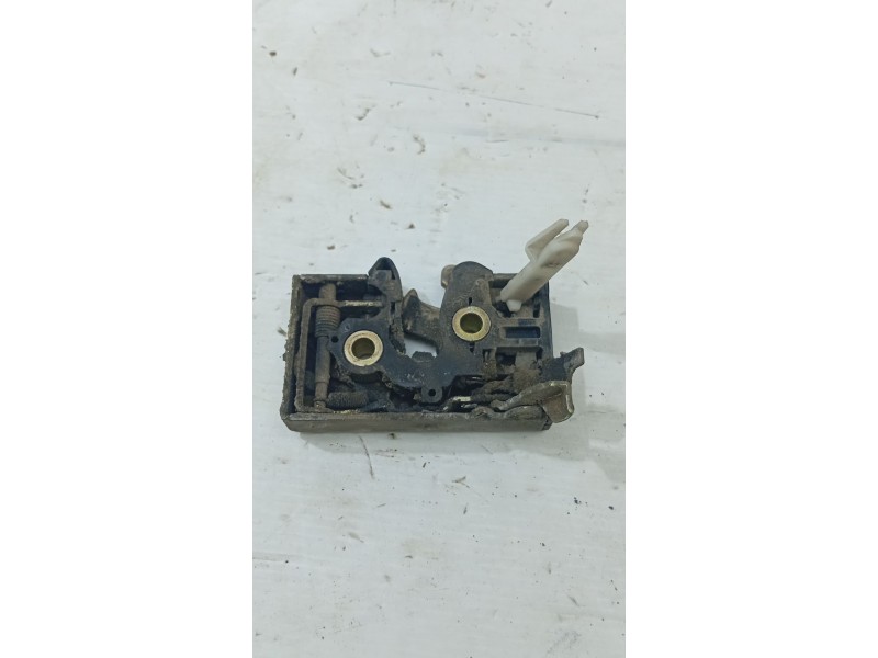 CERRADURA PUERTA DELANTERA IZQUIERDA 191837015C  - imagen 1