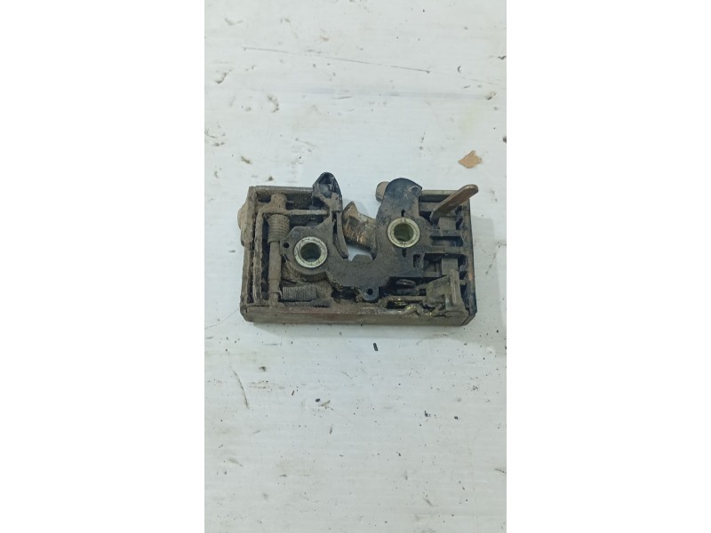 CERRADURA PUERTA TRASERA IZQUIERDA 193839015C  - imagen 1