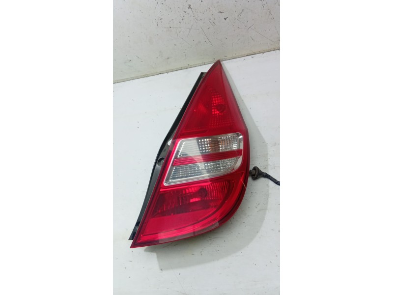 PILOTO TRASERO DERECHO 924022R0  - imagen 3