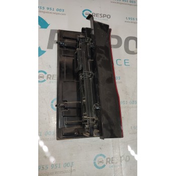 PILOTO TRASERO DERECHO 7C0945096H  - miniatura 2