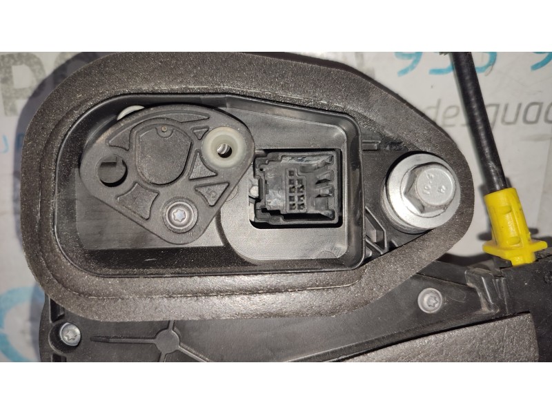 CERRADURA PUERTA TRASERA IZQUIERDA 13598377  - imagen 2