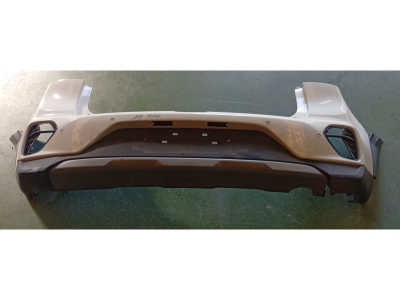 PARAGOLPES TRASERO  - imagen 1