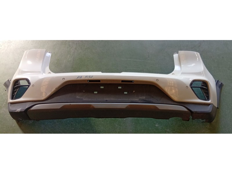 PARAGOLPES TRASERO  - imagen 2