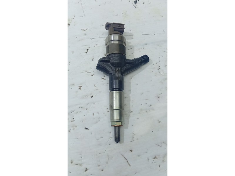 INYECTOR 16613AA020  - imagen 1