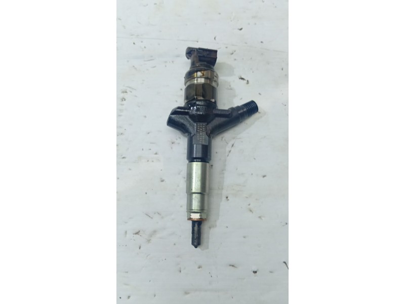 INYECTOR 16613AA020  - imagen 1