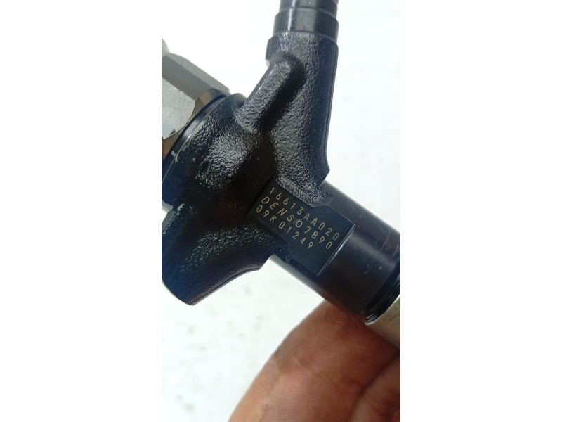INYECTOR 16613AA020  - imagen 2