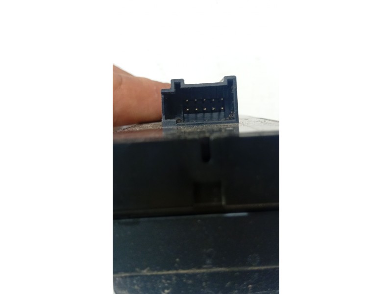 MANDO ELEVALUNAS DELANTERO IZQUIERDO 8W0959851E  - imagen 2