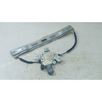 ELEVALUNAS DELANTERO DERECHO ET76A23200CD 