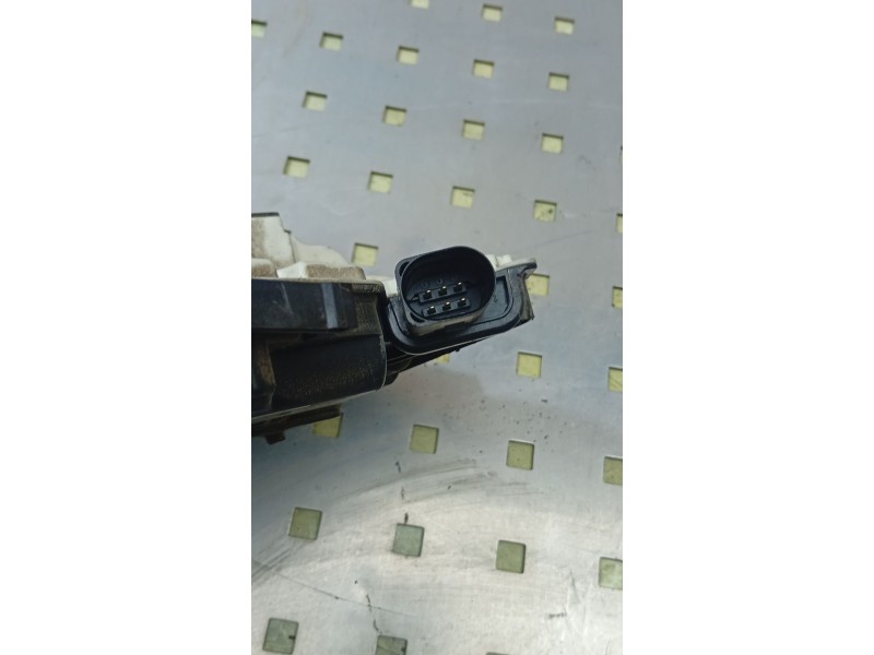 CERRADURA PUERTA DELANTERA DERECHA 5N1837016C  - imagen 2