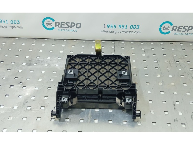 CAJA RELES / FUSIBLES S110730300D  - imagen 2