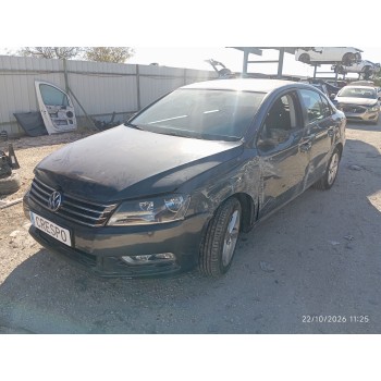 VOLKSWAGEN PASSAT B7 (362)