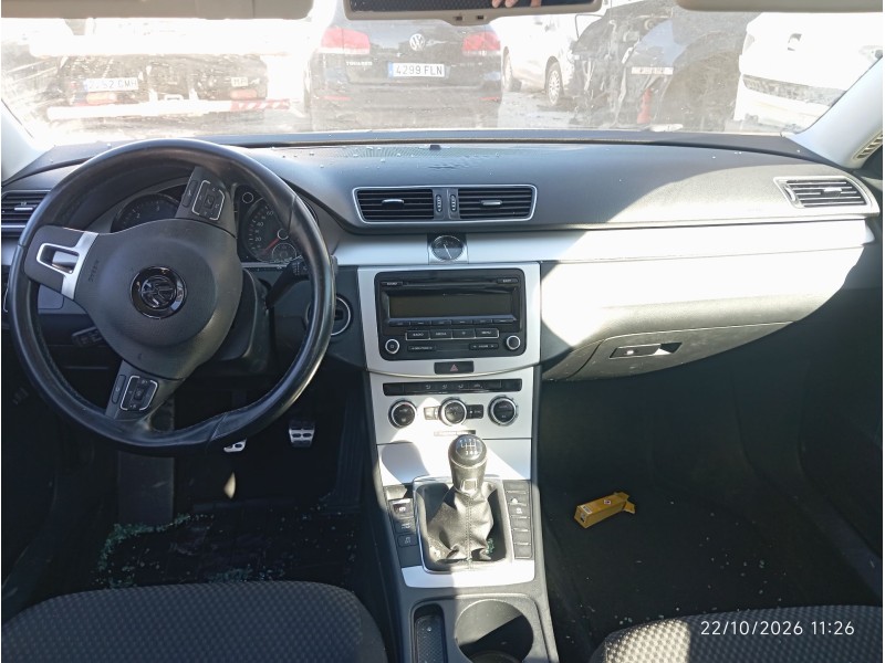 VOLKSWAGEN PASSAT B7 (362) - imagen 2