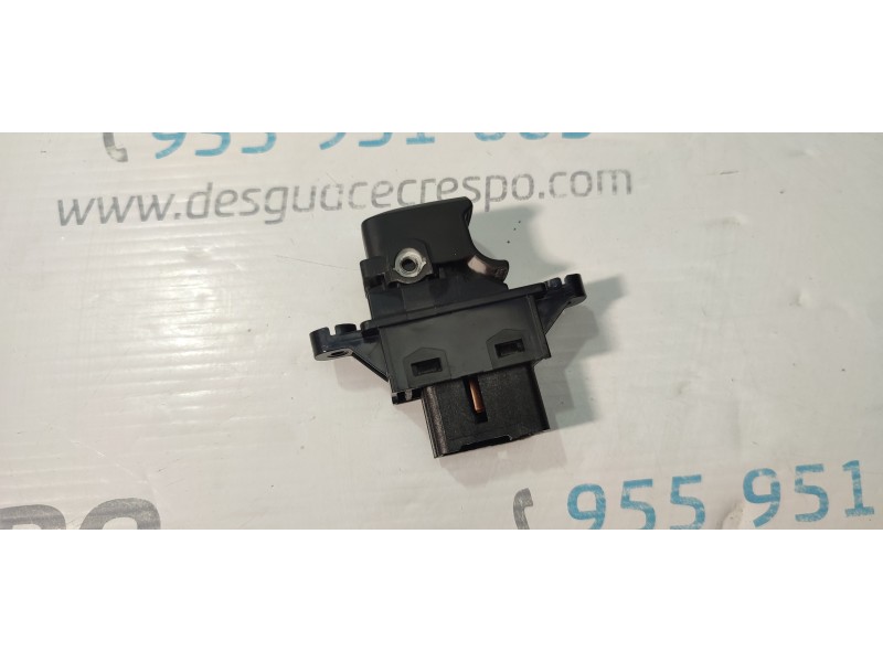 MANDO ELEVALUNAS TRASERO DERECHO  - imagen 2