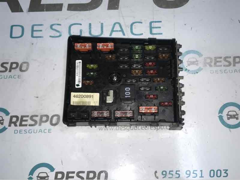 CAJA RELES / FUSIBLES 3C0937125  - imagen 1