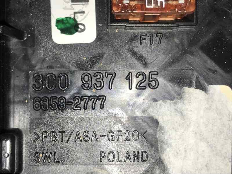 CAJA RELES / FUSIBLES 3C0937125  - imagen 2