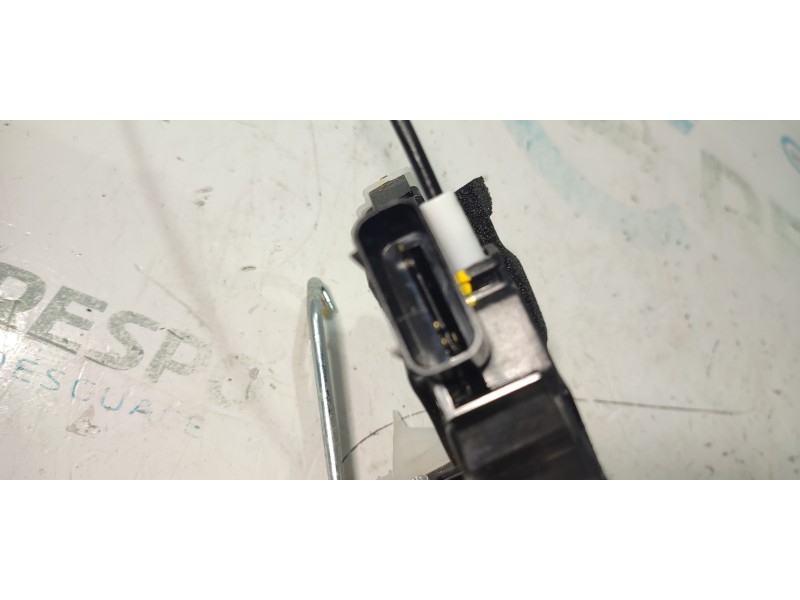 CERRADURA PUERTA DELANTERA DERECHA 81320C8040  - imagen 2