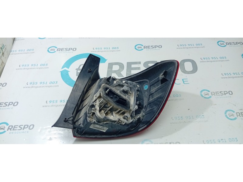 PILOTO TRASERO IZQUIERDO 265554938R  - imagen 2