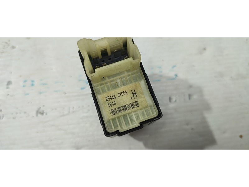 MANDO ELEVALUNAS TRASERO IZQUIERDO 25411JY00A  - imagen 2