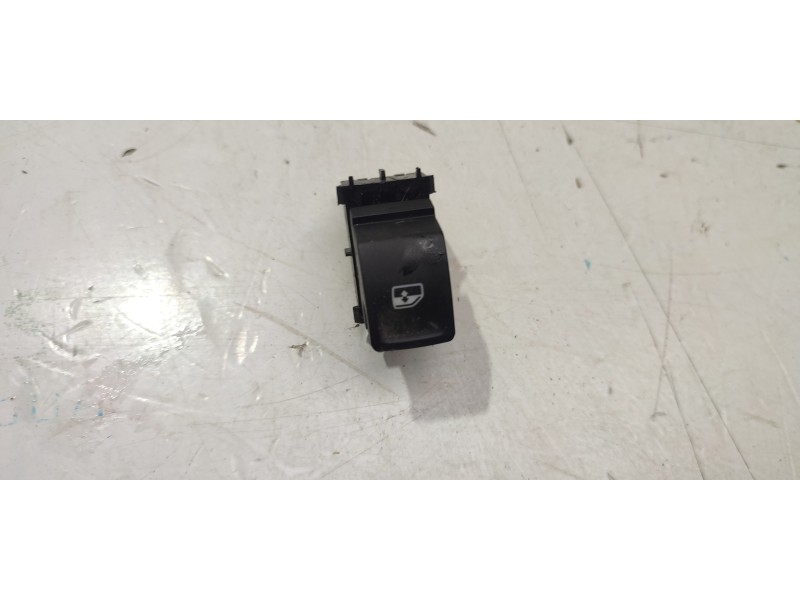 MANDO ELEVALUNAS DELANTERO DERECHO 5G0959855P  - imagen 1