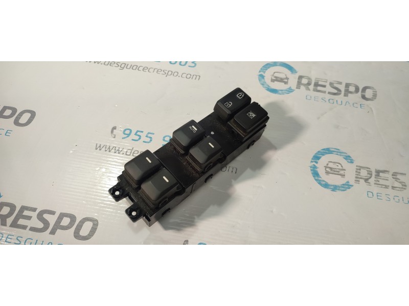 MANDO ELEVALUNAS DELANTERO IZQUIERDO 935701Y500  - imagen 1