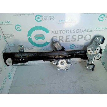 ELEVALUNAS DELANTERO DERECHO 