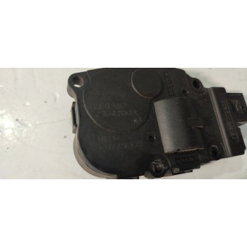 MOTOR APERTURA TRAMPILLAS CLIMATIZADOR K9749005  - miniatura 2