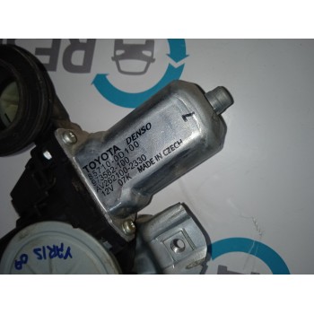 ELEVALUNAS DELANTERO DERECHO 857100D100  - miniatura 2