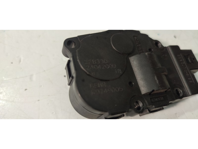 MOTOR APERTURA TRAMPILLAS CLIMATIZADOR K9749005  - imagen 2