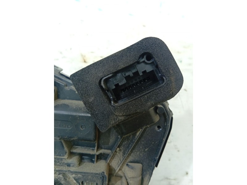 CERRADURA PUERTA TRASERA DERECHA 5TA839016E / 5TA839016Q  - imagen 4