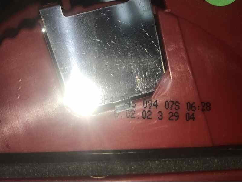 PILOTO TRASERO DERECHO 8P4945094  - imagen 2