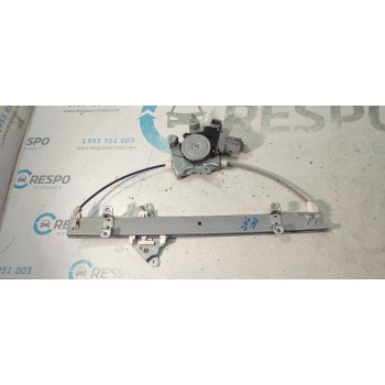 ELEVALUNAS DELANTERO DERECHO 