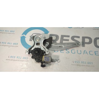 ELEVALUNAS TRASERO DERECHO 