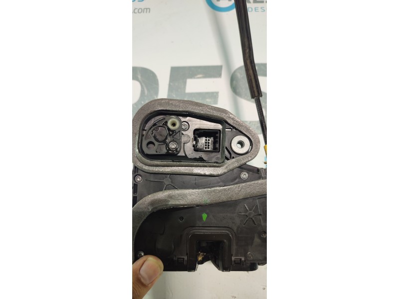 CERRADURA PUERTA TRASERA IZQUIERDA 13598364  - imagen 4