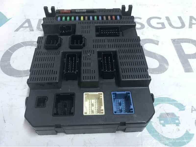 CAJA RELES / FUSIBLES 9663798180  - imagen 2