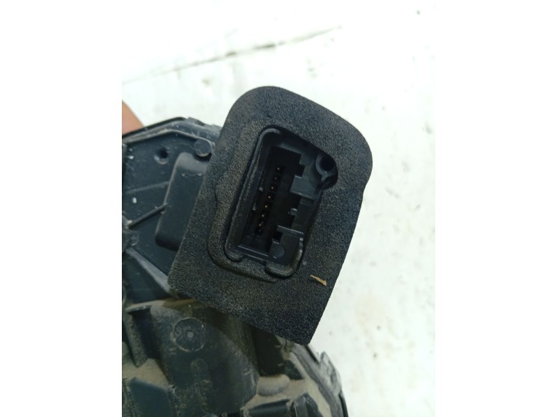 CERRADURA PUERTA DELANTERA IZQUIERDA 5TB837015A / 5TB837015E  - imagen 4