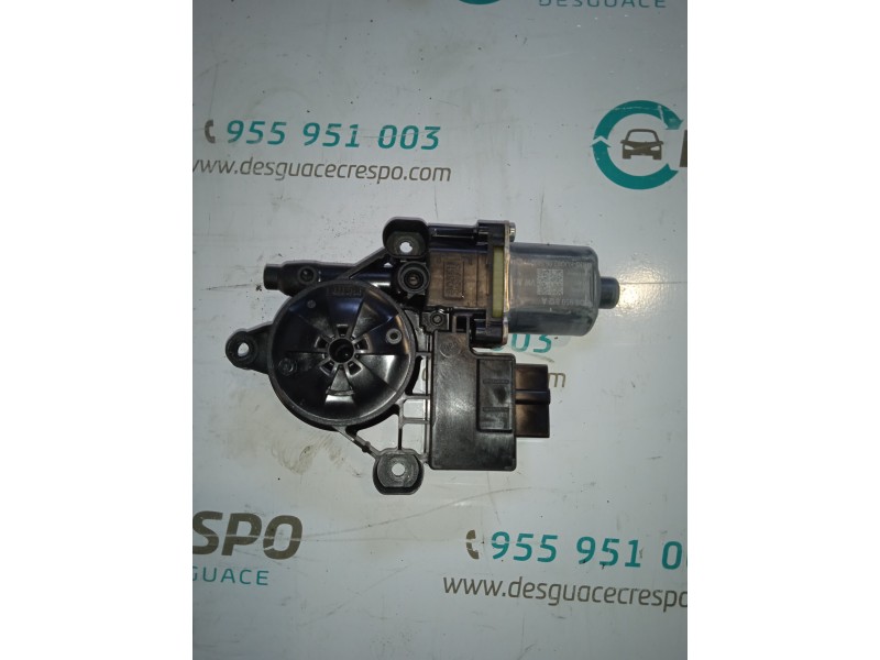 MOTOR ELEVALUNAS TRASERO DERECHO 5Q0959812A  - imagen 1