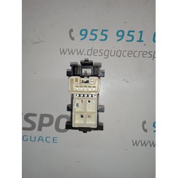 MANDO ELEVALUNAS DELANTERO DERECHO 8292L42  - miniatura 2