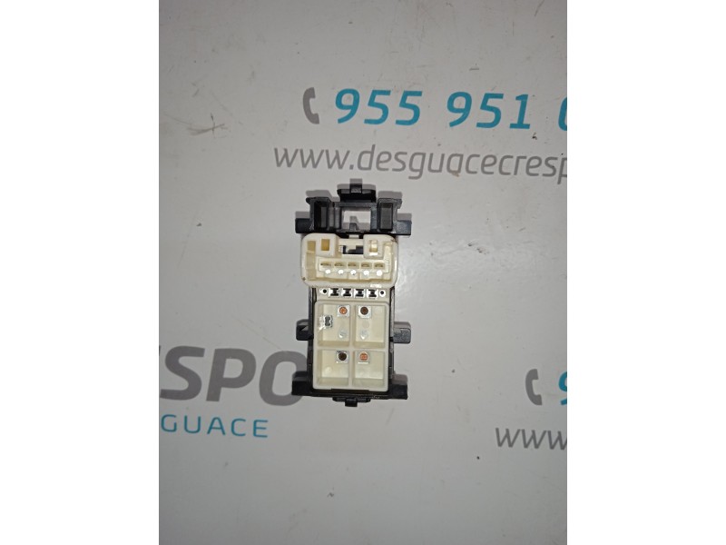 MANDO ELEVALUNAS DELANTERO DERECHO 8292L42  - imagen 2