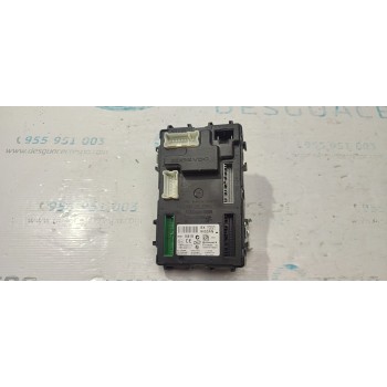 CAJA RELES / FUSIBLES 284B11681R 