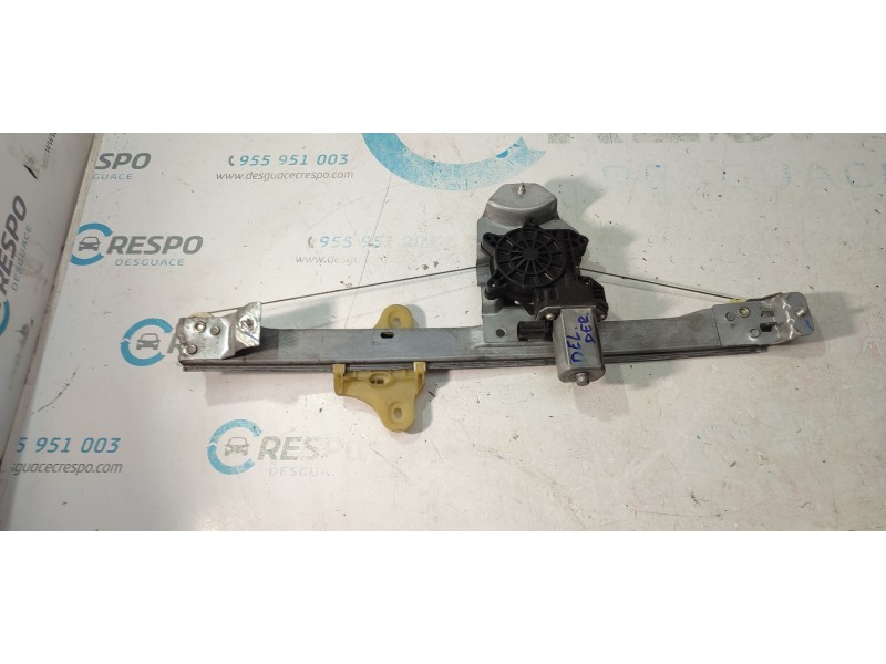 ELEVALUNAS DELANTERO DERECHO 807205569R  - imagen 1