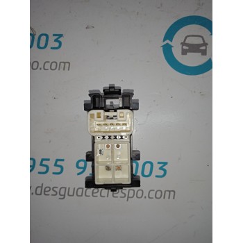 MANDO ELEVALUNAS TRASERO DERECHO 8292L42  - miniatura 2