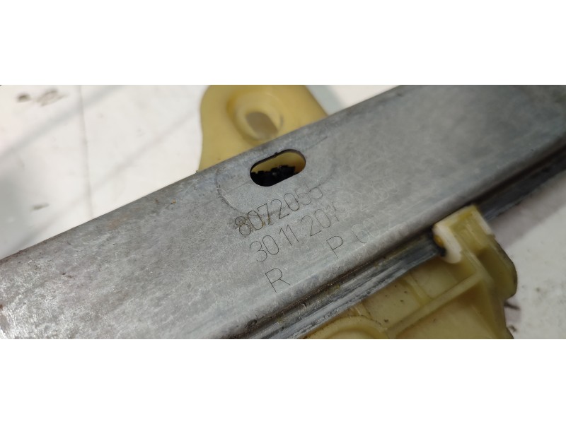 ELEVALUNAS DELANTERO DERECHO 807205569R  - imagen 2